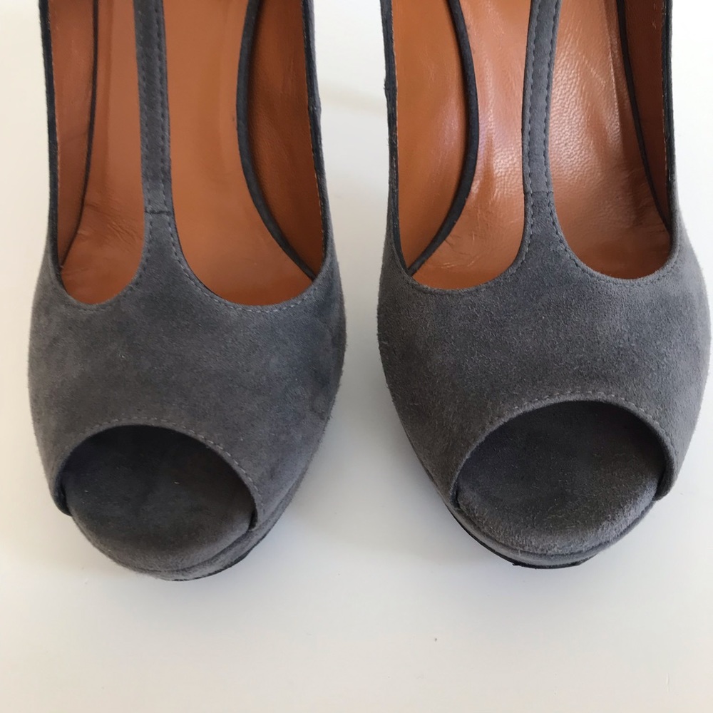 Gucci Betty Peep Toe T Strap High Heel Suede Platform Pumps Gray Sze IT 38.5 NIB - Picture 7 of 16